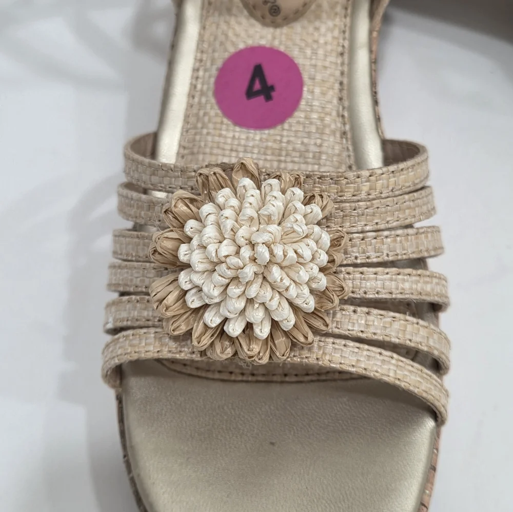 Self Esteem Beige Braided wedges Sandals Sz 4 Big Girls